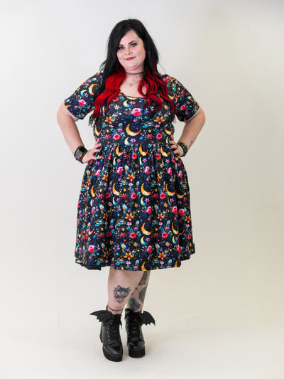 ****PREORDER FOR DELIVERY BY 23RD AUGUST****Witches Garden 2-Way Pocket Skater Dress