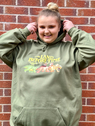 Topsy Curvy Plus Size Fashion - 😍😍😍 We are loving how @theweirdone_xx  has styled her grey Fupa Dupa t-shirt! Go give her a follow over on  Instagram now! Click here to buy