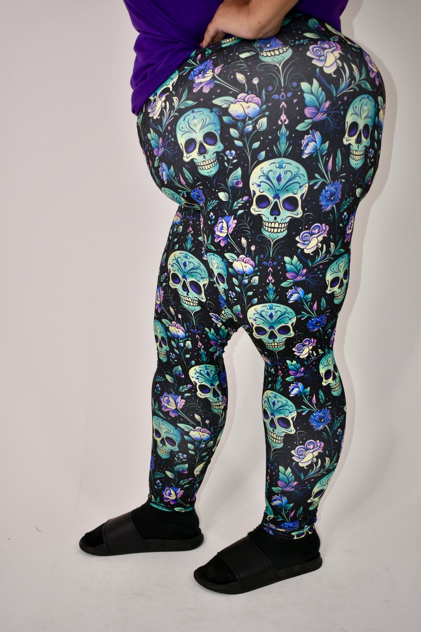 Deadly Blooms Super Soft Leggings